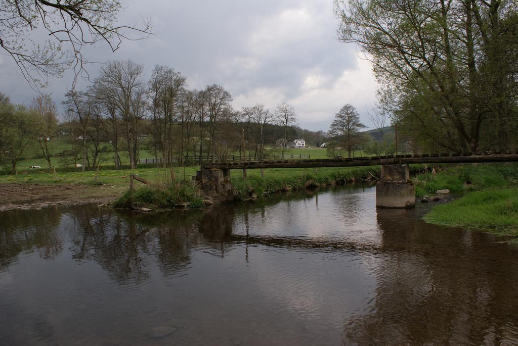 Ortheuville Le Gite De L Ourthe חדר תמונה